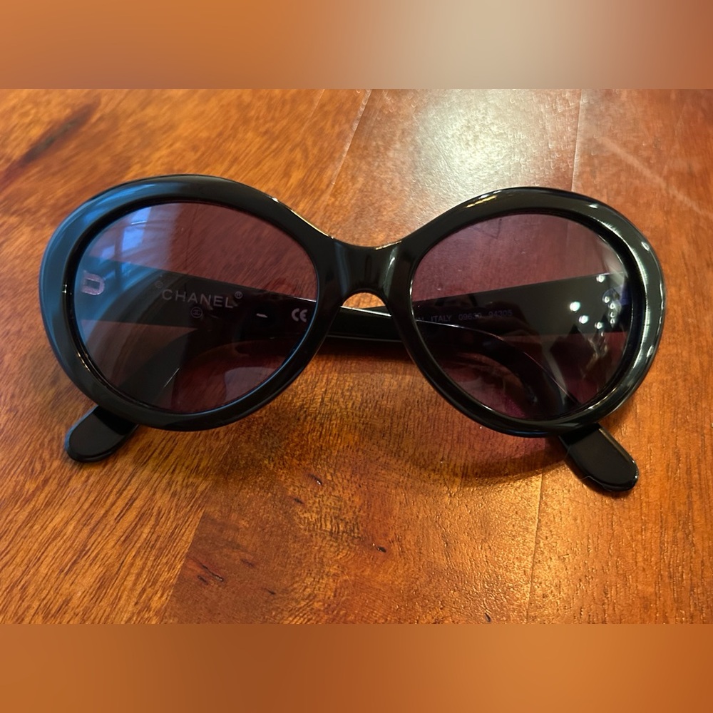 CHANEL Black Oval Sunglasses